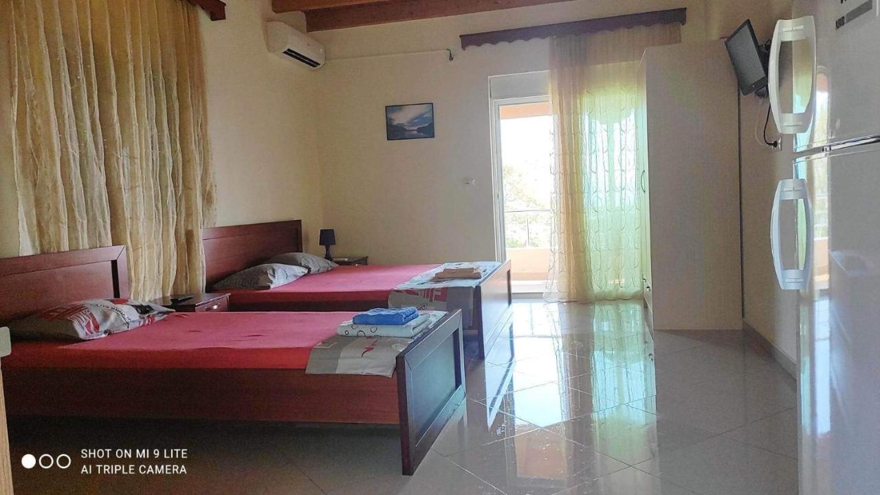 Vasil Rooms Lukove Exterior photo